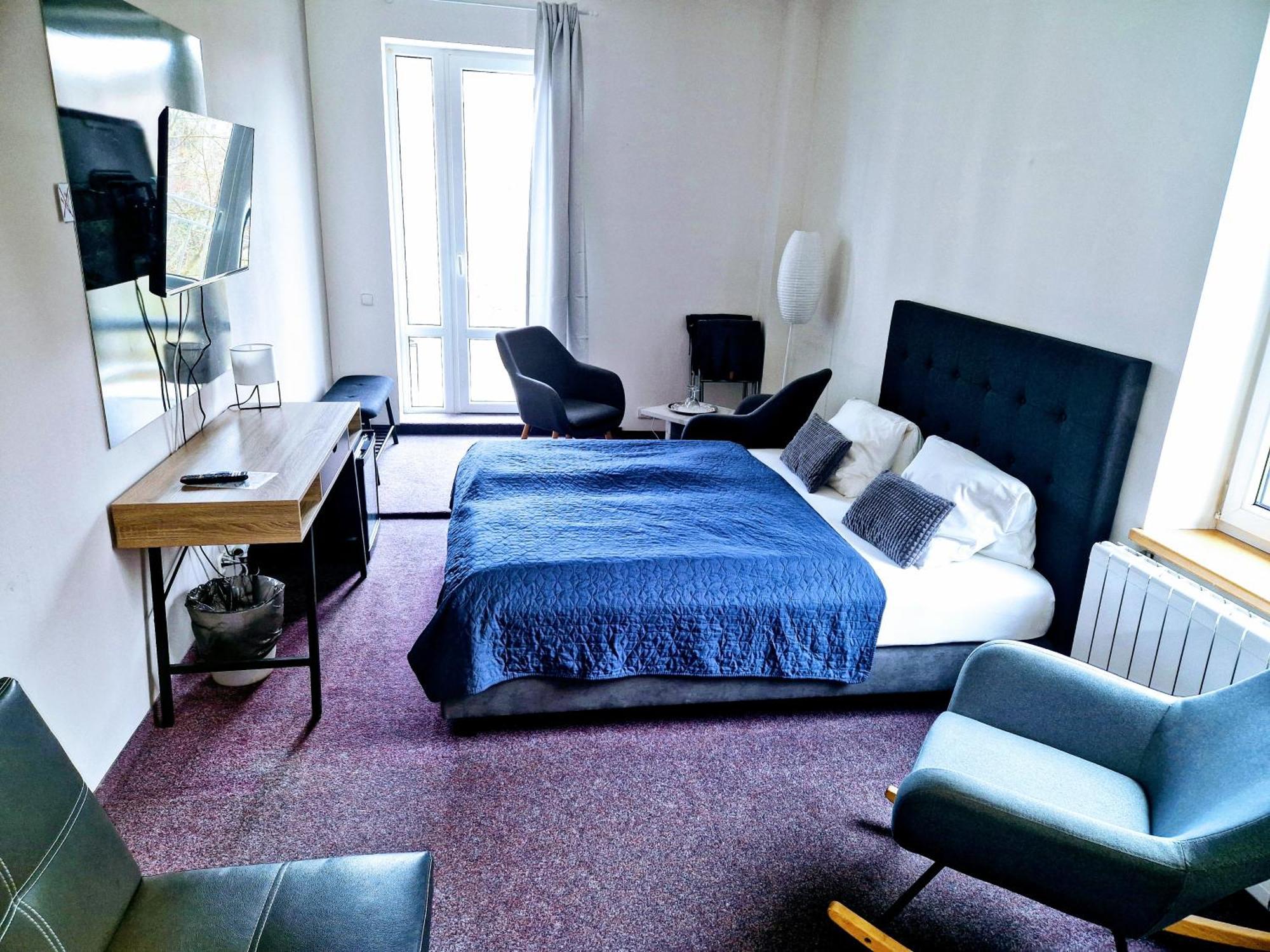 Family Hotel Maxim แบโรน ภายนอก รูปภาพ